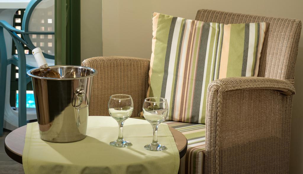 Silva Beach Hotel Hersonissos  Esterno foto