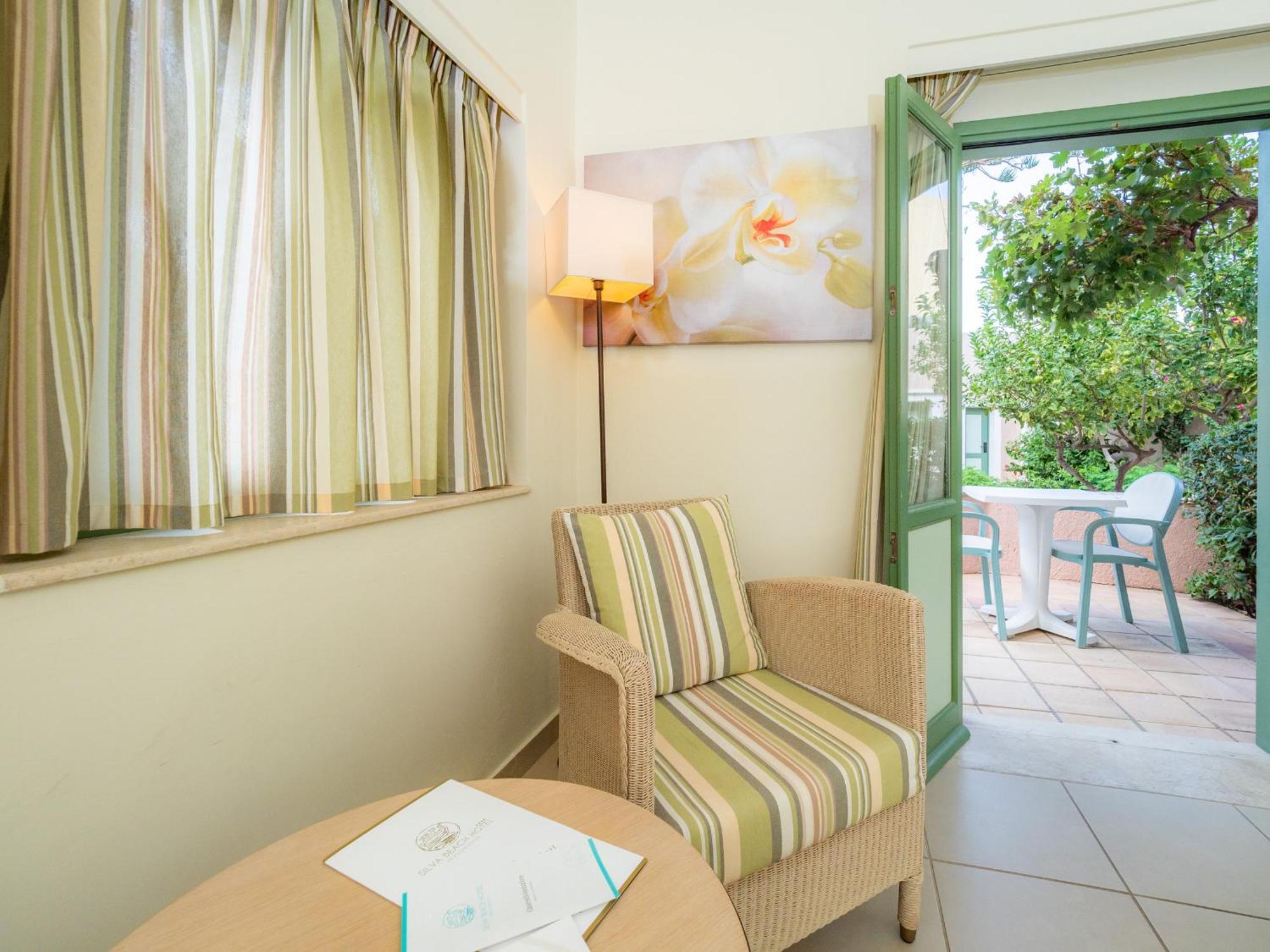 Silva Beach Hotel Hersonissos  Esterno foto